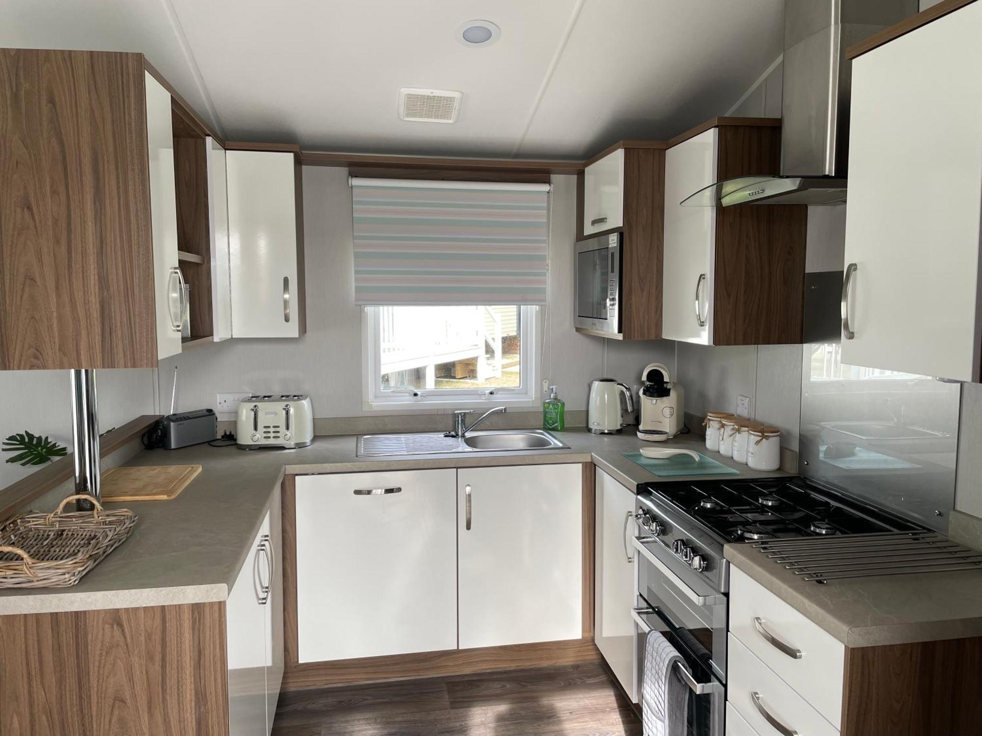 6 Berth Comfy Homely Caravan, Dog Friendly Belton with Browston Εξωτερικό φωτογραφία